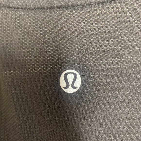 Lululemon Mens Large Black Gray Workout Shirt - Picture 5 of 8